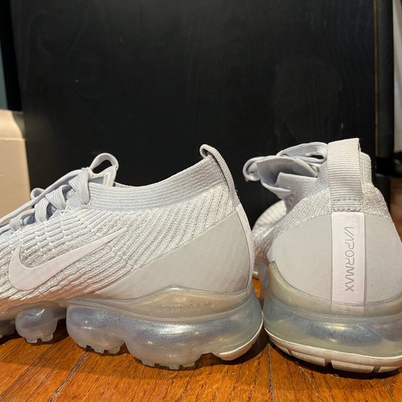 Nike Air VaporMax Flyknit 3 White Pure Platinum - Picture 2 of 5